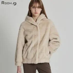 [룸나인 Room.9)] 프리미엄 인조 밍크퍼 후드 코트  택가격  358000원)