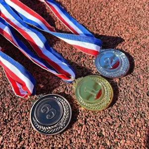 달리기 등수 금은동 메달 시상식 체육대회