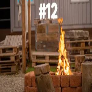 [경기/가평] 가평 열두달 스파 펜션 (공용개수대/공용샤워실/공용화장실/불멍/흡연구역(지정장소)/계곡인접/공용수영장(실외)/스파/주차장/캠핑/글램핑/개별바베큐/가족/커플/복층/테라스/오토캠핑)