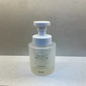 해피바스 마이크로미셀라 모이스처 솝베리 버블폼 300ml 1개