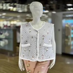 [대구백화점] [비비안]눈사람 밍크 극세사 여성홈웨어조끼(EZ1959)