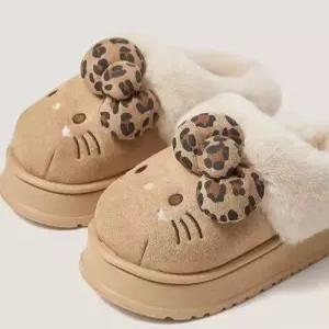 헬로키티 호피리본포인트 어그 통굽 4cm 키높이 슬리퍼 카키브라운 240mm