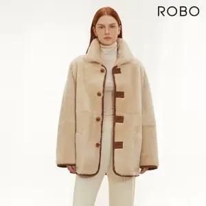 로보 25FW 리버시블 시어링 무스탕 하프코트