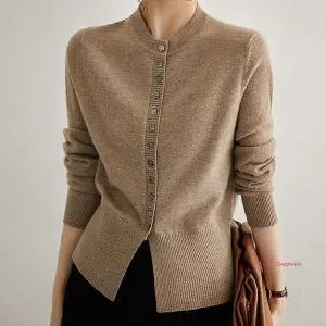 메종 드버튼 니트 포인트qrs497