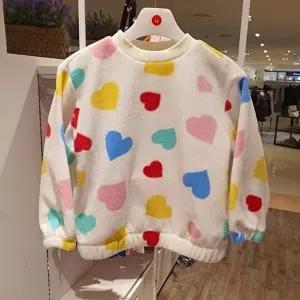 [래핑차일드]래핑차일드 85C3933203 솜사탕 하트 플리스 맨투맨