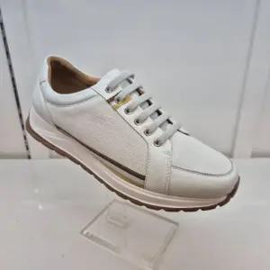 [엘칸토]엘칸토 HC11 소가죽 남성화 S0M1U4V3939 (44496979)