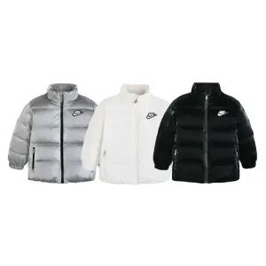 2025 FW 나이키키즈 나이키트윙클에센셜다운자켓 (주니어) A254DM381P