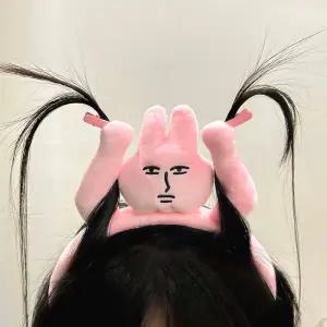 (별별창고) 머리잡는 정색 토끼 캐릭터 헤어밴드 토끼 캐릭터 헤어밴드