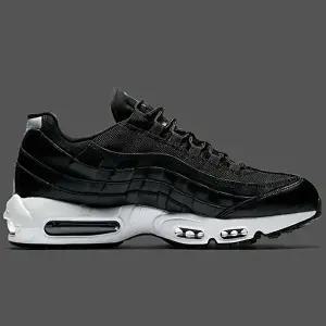[나이키]나이키 Air Max 95 Rebel Skulls 레블 스컬스 스니커즈 블랙 538416 008