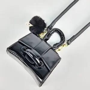 소 에나멜 미니백 여성 토트크로스 핸드백 가방 블랙 (WFK9AJ4)