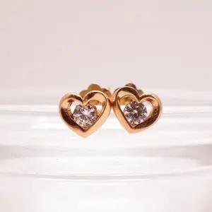 14k 하트 큐빅 귀걸이 OPJJE9843