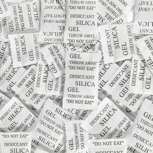 Sukh 100PCS 2그램 실리카 패킷 - 방습 팩 전자 제품 보석 카메라 옷 책 철제 도구 정밀 기기용 실리콘