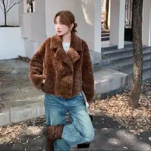 여자 정장 자켓 양복 칼라 라이크 퍼 일체형 쇼트 가을 겨울 램스울 코트 도톰 보온풍 원픽4