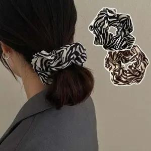 여성 지브라 패턴 헤어 곱창밴드 URK337 리본 패션잡화 예쁜 쥬얼리 머리 헤어밴드 큐빅 시계 여왕 헤어액
