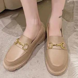 3컬러 여성 통굽로퍼 WC0DD64