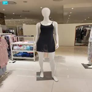 [비비안]블랙 정전기방지 실키촉감 수입베가스무스 속치마 끈나시 심플슬립 총장75cm (FS5563)