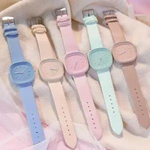 고품질 패션 손목시계 아날로그 학생 여성시계 워치 데일리 (WFK9FJJ)