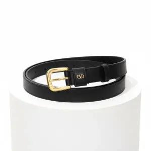 [발렌티노]미니 V 로고 시그니처 벨트 6Y0T0SD7DHP 0NO 6Y2T0SD7DHP 817506
