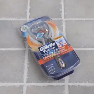 세안용품 퓨전파워면도기 질레트면도 남자면도기