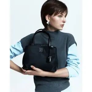 [갤러리아] DCBA6E054BK 닥스 블랙 DD로고 나일론 토트백