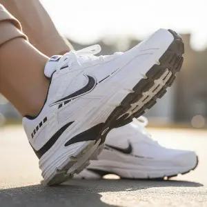 [나이키] 이니시에이터 남성 러닝화 화이트