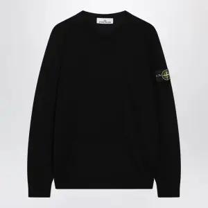 컴파스 로고 배지 울 크루넥 스웨터 5100071S00C4 V0029