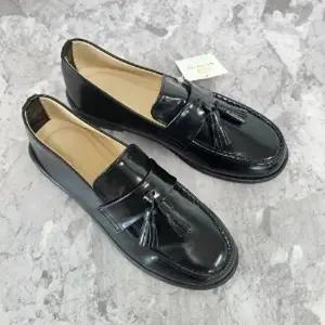 [셀러허브 패션]키즈 태슬장식 여아로퍼 주니어신발 (220만 가능)