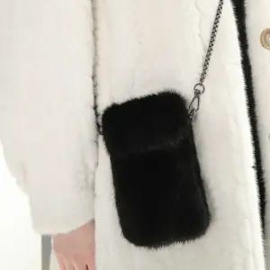 프리미엄천연밍크크로스64체인큐티파우치