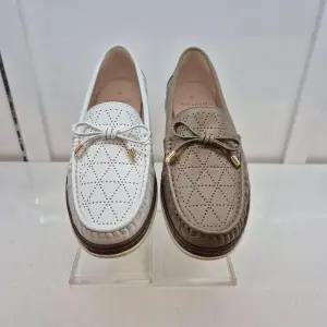 [ELCANTO]엘칸토 HC11 소가죽 여성화 세미케주얼 로퍼 E0N8U51M3V (S44373624)