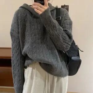 케이블 니트 후드티 여성 루즈핏 차콜 데일리 겨울 상의