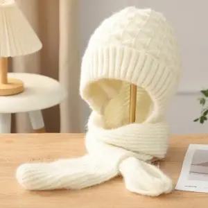 지앤지니트 모자 목도리 2in1   니트비니목도리   목도리후드   니트기모   니트비니   겨울목도리