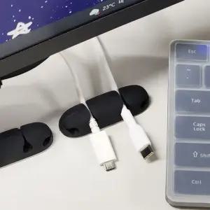 케이블 홀더 4구 실리콘 (WFKBKT1)