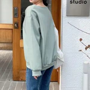 루즈핏 카라절개 포인트 기모 맨투맨 티셔츠 jj24408 아동기모맨투맨 여성겨울기모맨투맨 무지기모맨투맨