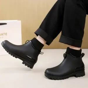 니트 밴딩 포인트 깔끔 스타일 눈길 빗길 레인 부츠 남성 겨울 방한