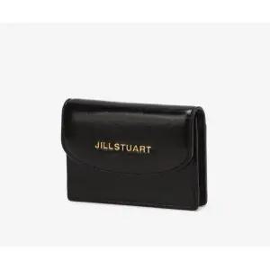 [롯데백화점]질스튜어트 [선물포장+쇼핑백] 블랙 로고 포인트 장식 소가죽 여성카드지갑 JAWA4E521BK