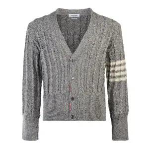 [롯데백화점]톰브라운 남성 4바 스트라이프 케이블 가디건 MKC486B Y1506 055