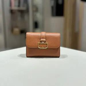 [닥스](강남점)DCWA4F551W2 브라운 D버클 장식 반지갑