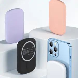 대용량 PD 20W 고속충전 C타입 맥세이프 무선 보조배터리 10000mah E33B