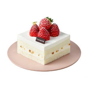 [투썸플레이스] 떠먹는 화이트 스초생