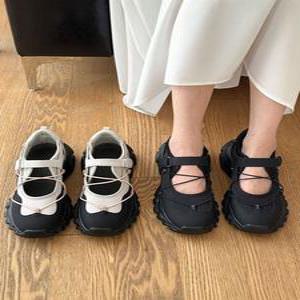 고프코어 벨크로 메리제인 스니커즈 여자 통굽 키높이운동화 발편한 쿠션 스트랩 단화 CH143