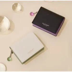 [롯데백화점]질스튜어트 [선물포장+쇼핑백] 블랙,아이보리 배색 소가죽 반지갑 JAWA5F921BK,JAWA5F922I2