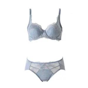 [롯데백화점]비너스 화려한 컬러감 안정적 착용감의 스무드엣지브라CD컵팬티세트OBR5945CDOPT5945H