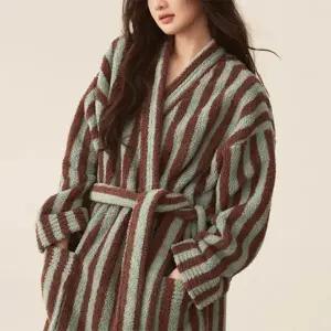 [필 이너웨어]챠밍 호텔가운 스트라이프 극세사 로브 밍크 수면가운