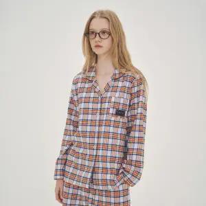 [롯데백화점]오르시떼 여성 G122 드림스케이프 긴소매 파자마 세트 OR25WFGEG122