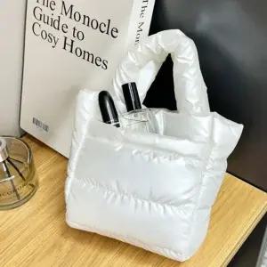 패딩 미니 크로스백 토트백 광택 가방 아이보리 (WFK43D2)