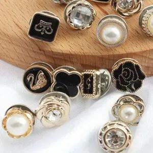 예쁜옷장신구 큐빅 진주 20매 다용도 의류고정뱃지 (WFJ6E1Q)