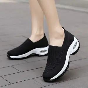 LK-N66N   1컬러 여성 에어 슬립온 슈즈 WD75FFB