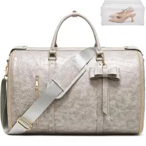 여행용 의류 가방 여성 컨버터블 수트 여행 화장실 포켓 스타일리시한 휴대용 어깨 끈 신발 수납 공간