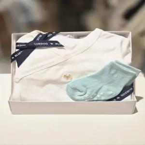 [블루독베이비 10] 26SS신상(WH)구름모달배내바디수트컬러팝양말세트 (1461700400501102)