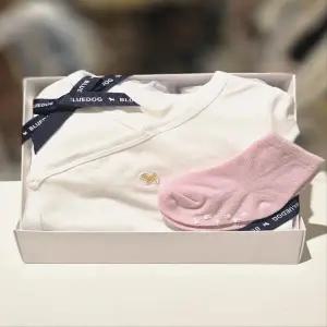 [블루독베이비 10] 26SS신상(WH)구름모달배내바디수트컬러팝양말세트 (461700400501105)